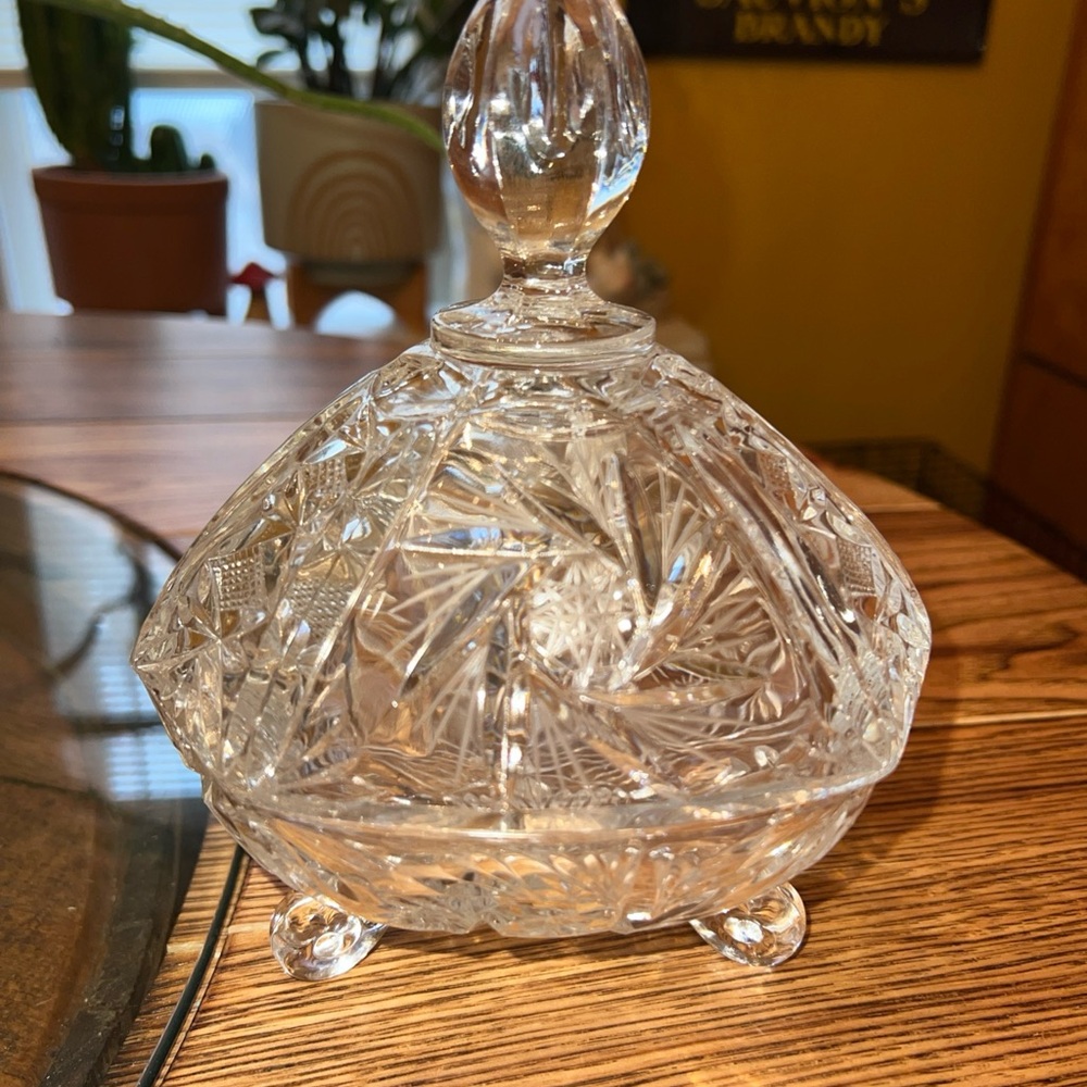 Vintage Footed Crystal Candy Bowl/Dish With Lid..Oval Shaped With Etching 3 Feet